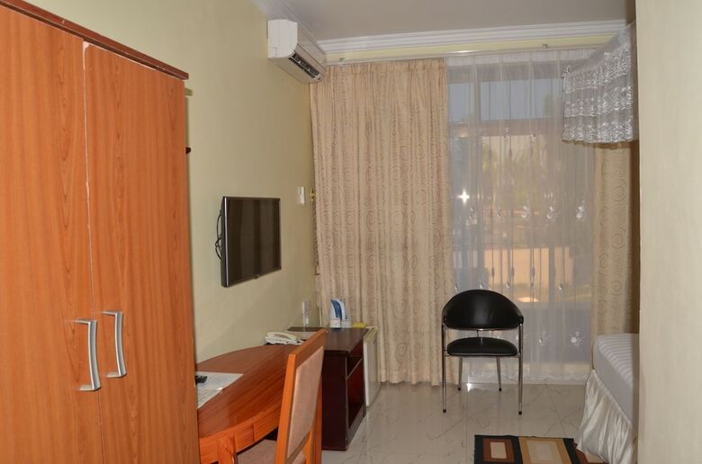Double View Hotel