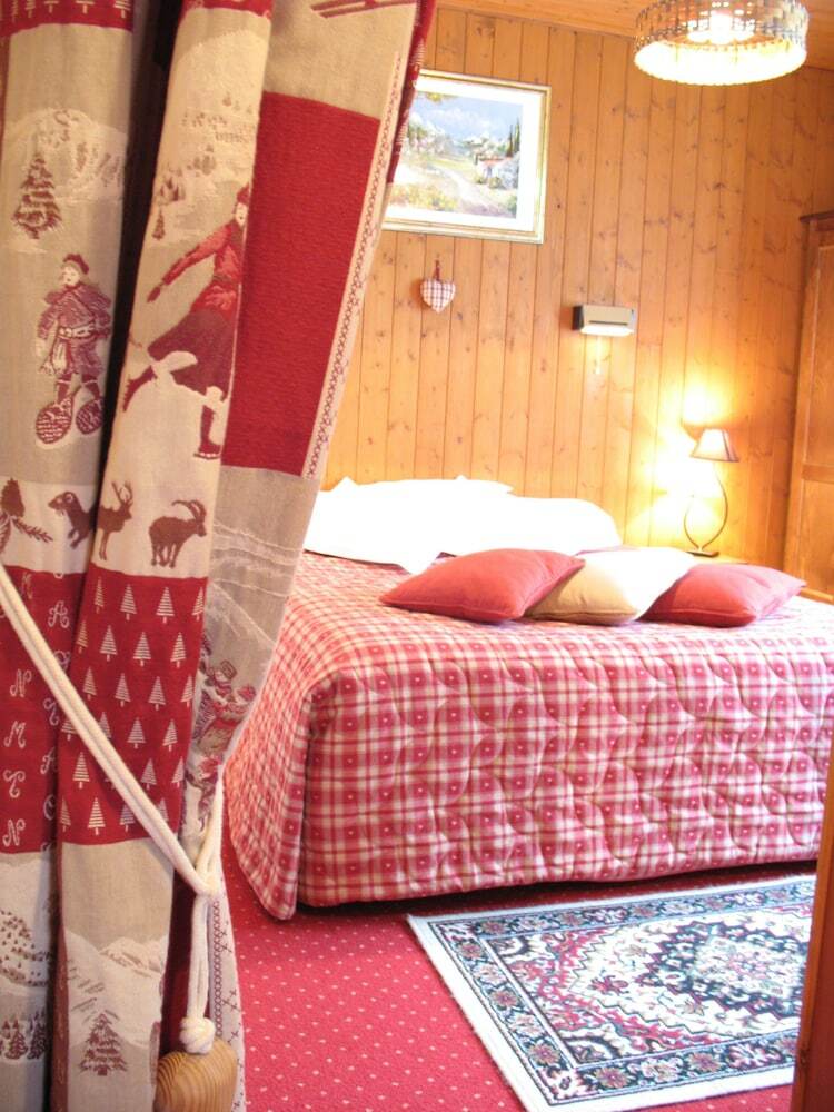 Hotel H�tel Les Triolets