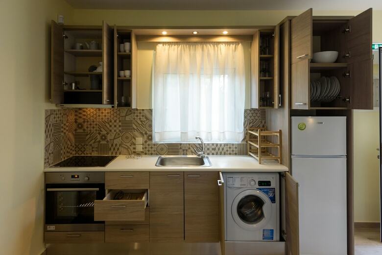 �venus, Stylish Villa With Pool 2min To The Beach