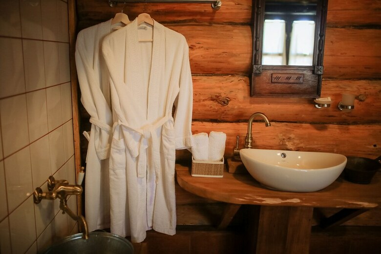 Hotel Ethnocomplex Bobrovaya Dolina