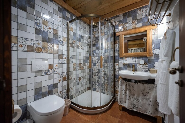 Hotel Ethnocomplex Bobrovaya Dolina