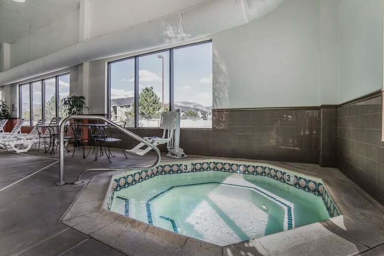 Hotel Comfort Suites Ogden Conference Center