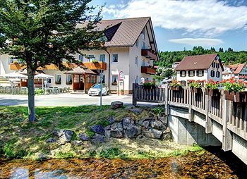 Hotel Schw�rer