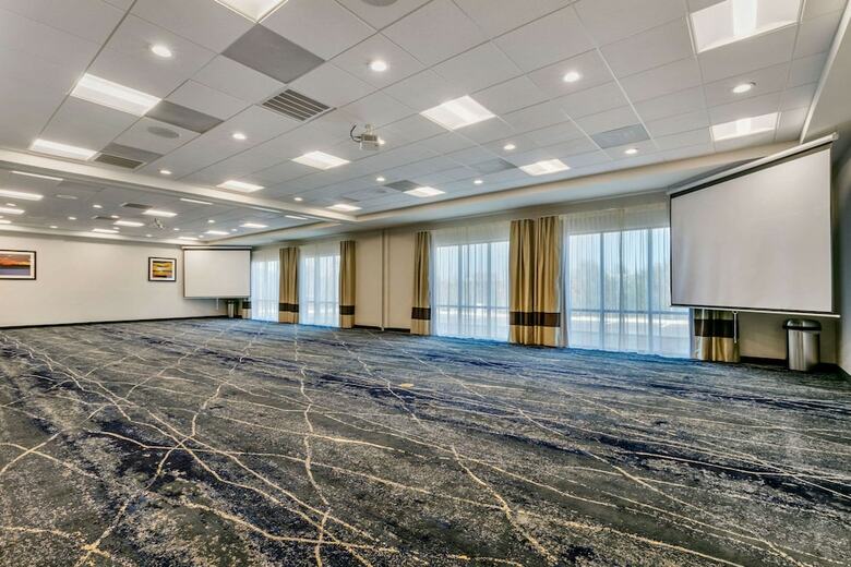 Hotel Comfort Suites