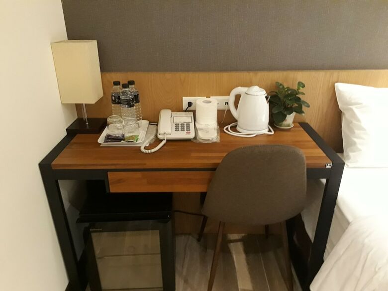 Honest&warm Hotel