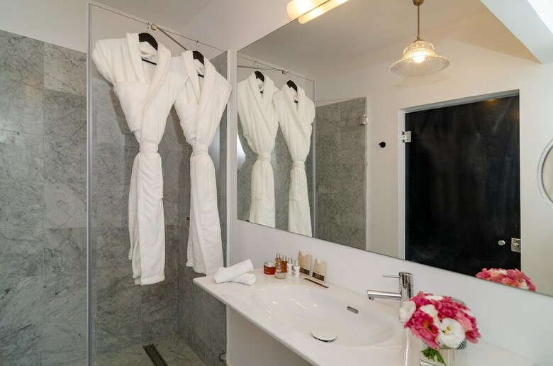 Lear Sense - Experience Luxury Hotel