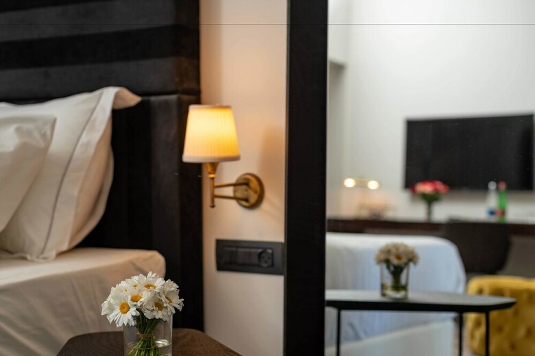 Lear Sense - Experience Luxury Hotel