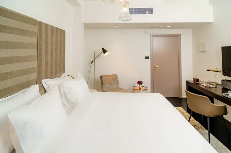 Lear Sense - Experience Luxury Hotel