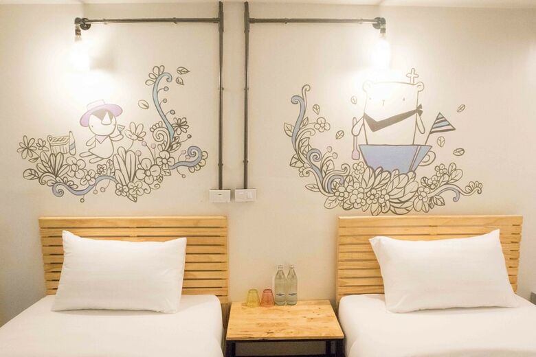 Qbix Hotel