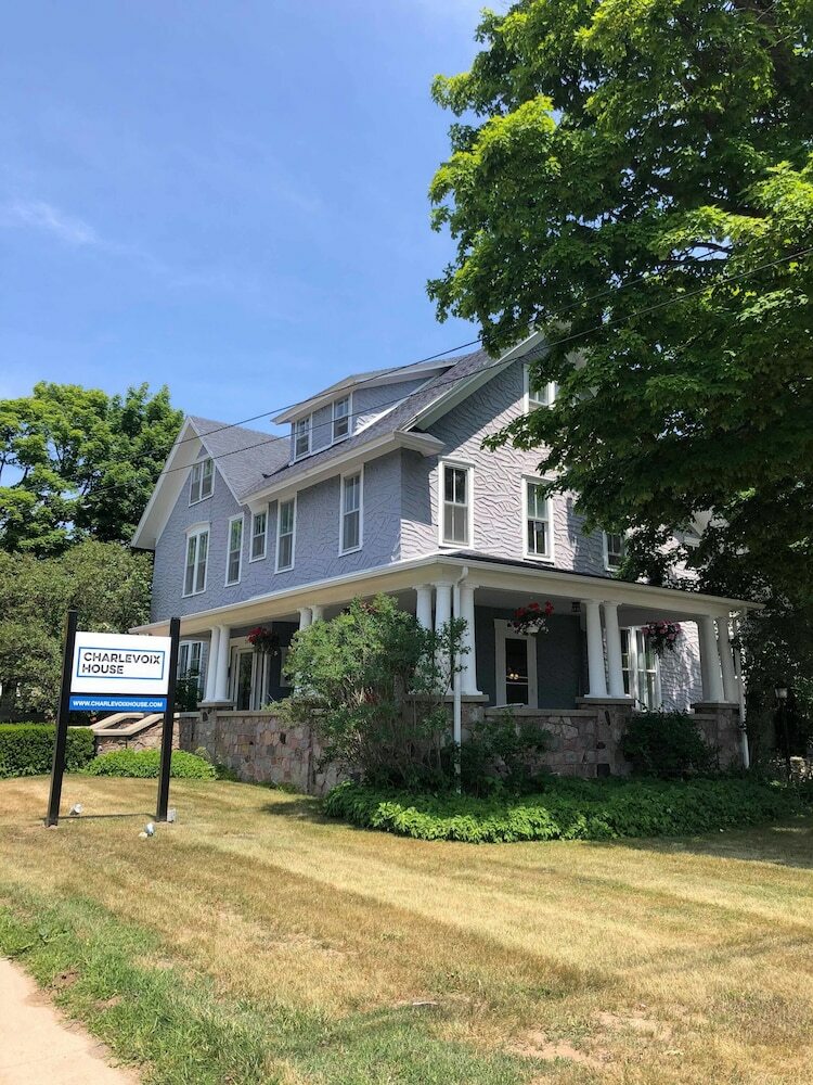 Bed & Breakfast Charlevoix House