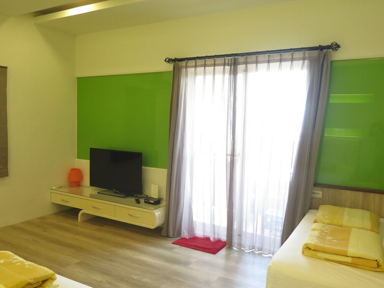 Bed & Breakfast Super Cheap1 Homestay