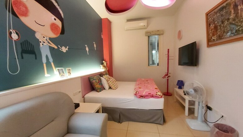 Bed & Breakfast Super Cheap1 Homestay