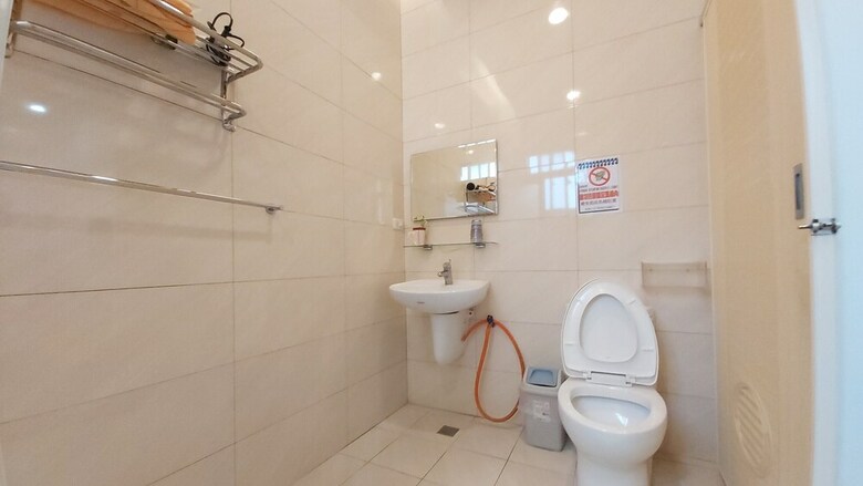 Bed & Breakfast Super Cheap1 Homestay
