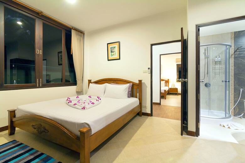 Baan Rawee Villas