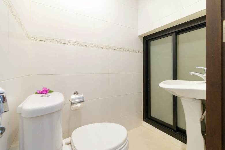 Baan Rawee Villas
