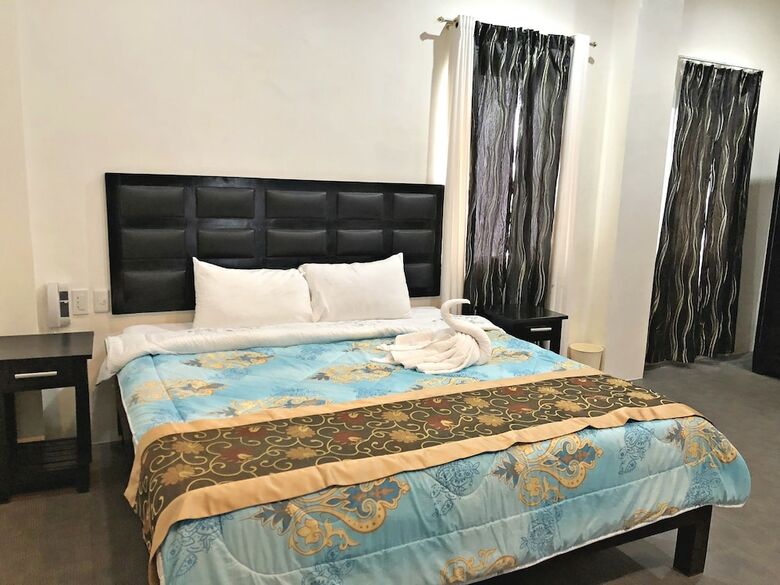 Hotel Knights Ko Suites