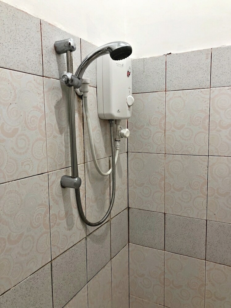 Hotel Knights Ko Suites