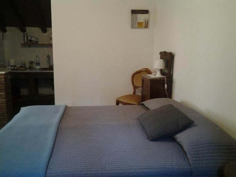 Relais Chiesa Madre Rooms And Apartments