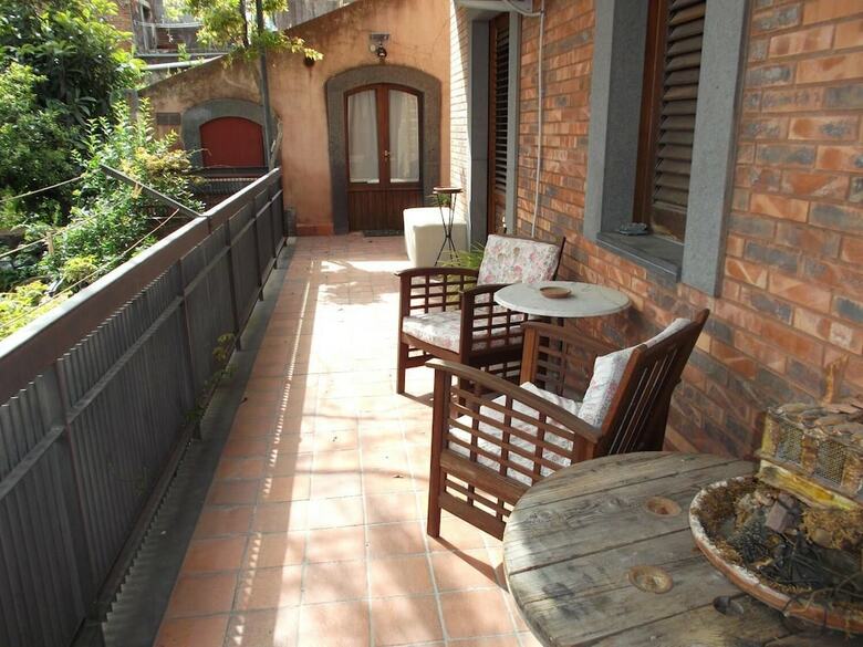 Relais Chiesa Madre Rooms And Apartments