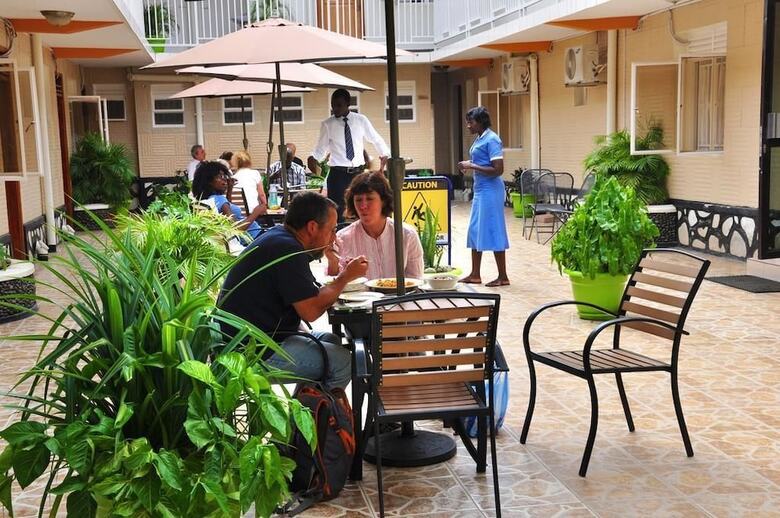Sandton Hotel Kasese
