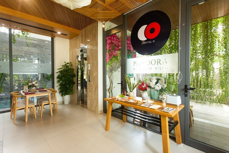 Aparthotel Oyo 1010 Pandora Boutique Villa