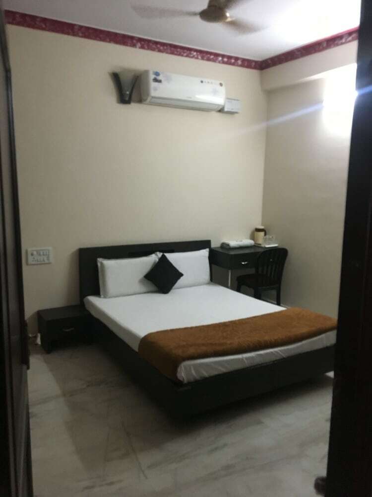 Hotel D.k Residency