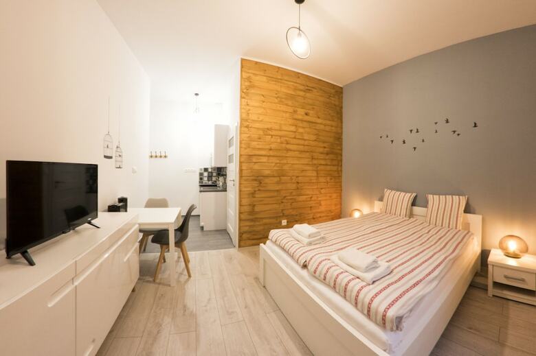 Rister Apartments