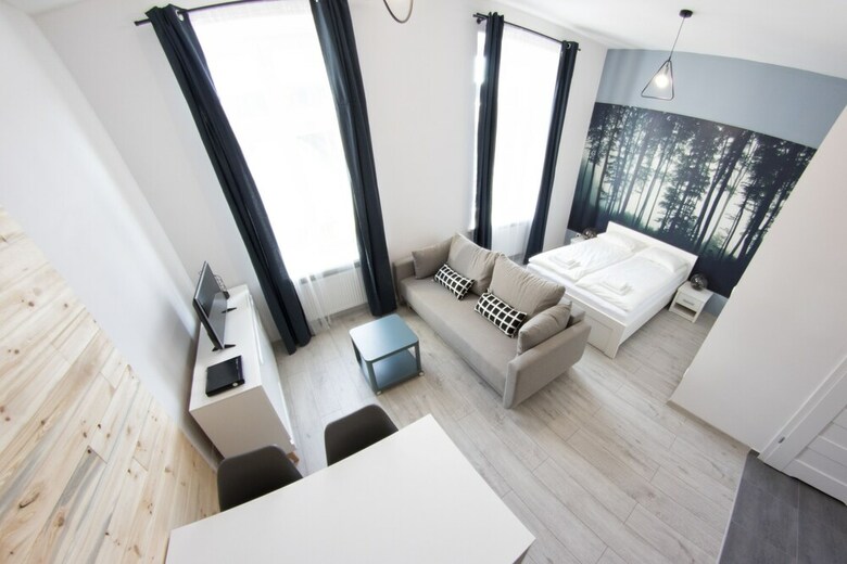 Rister Apartments