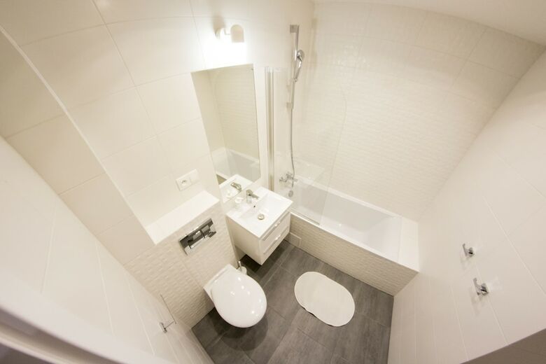 Rister Apartments