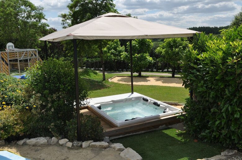 Camping - Caravaning Des Bastides
