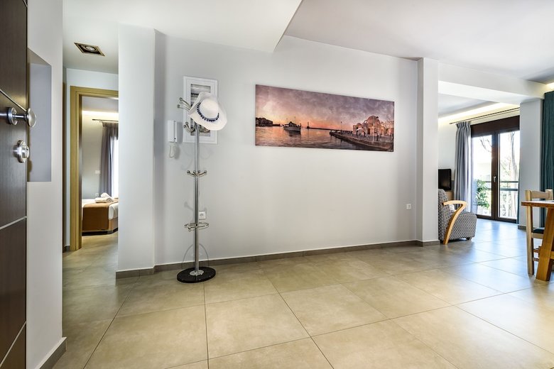 City Breeze Apartment