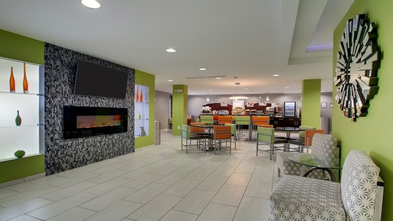 Hotel Holiday Inn Express & Suites Jackson Downtown - Coliseum