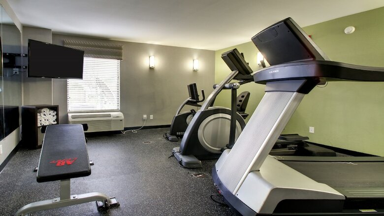 Hotel Holiday Inn Express & Suites Jackson Downtown - Coliseum