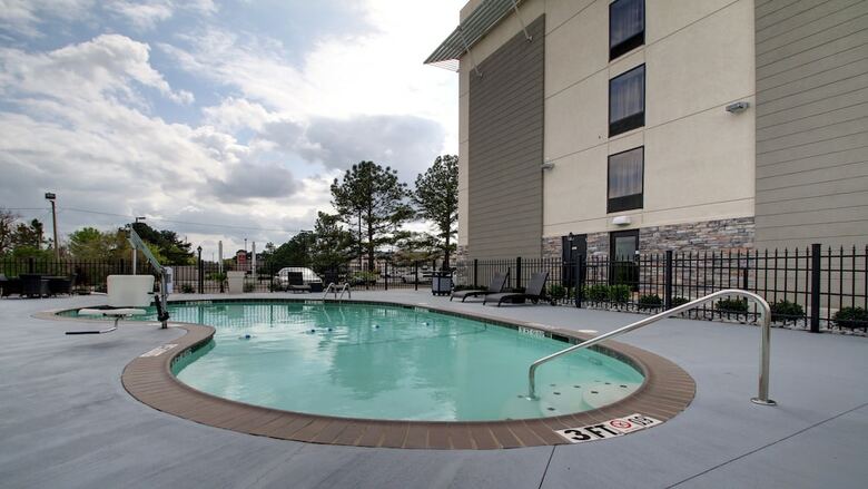 Hotel Holiday Inn Express & Suites Jackson Downtown - Coliseum