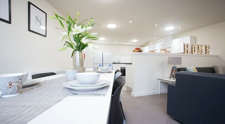 Hotel Powis Place - Campus Residence