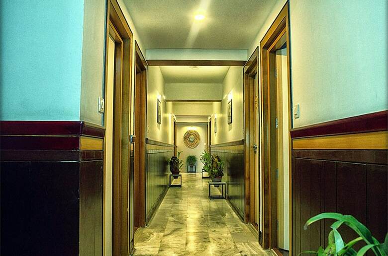 Jagjeet Hotel