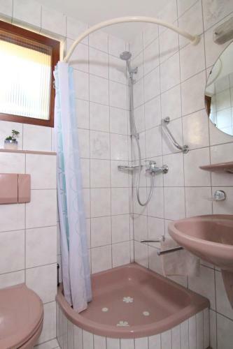 Hostal G�stehaus Schmid-lopez