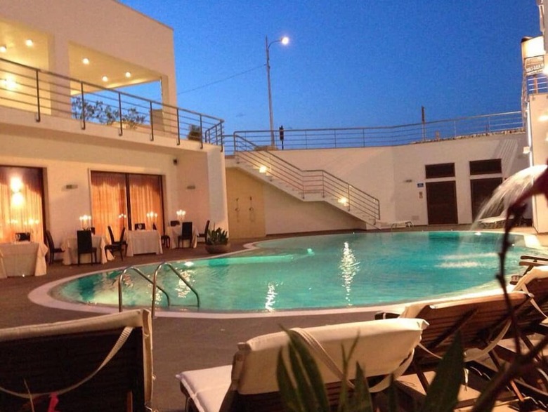 Hotel His Majesty