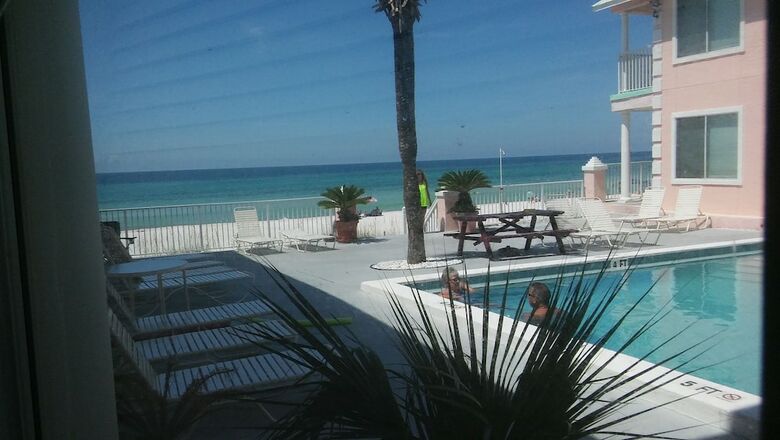 Pineapple Villas On Laguna Beach