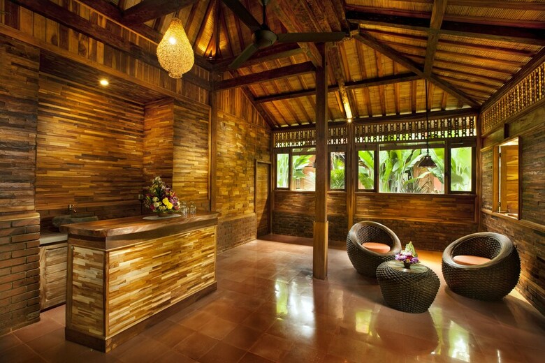 Bed & Breakfast Batu Alam Villa
