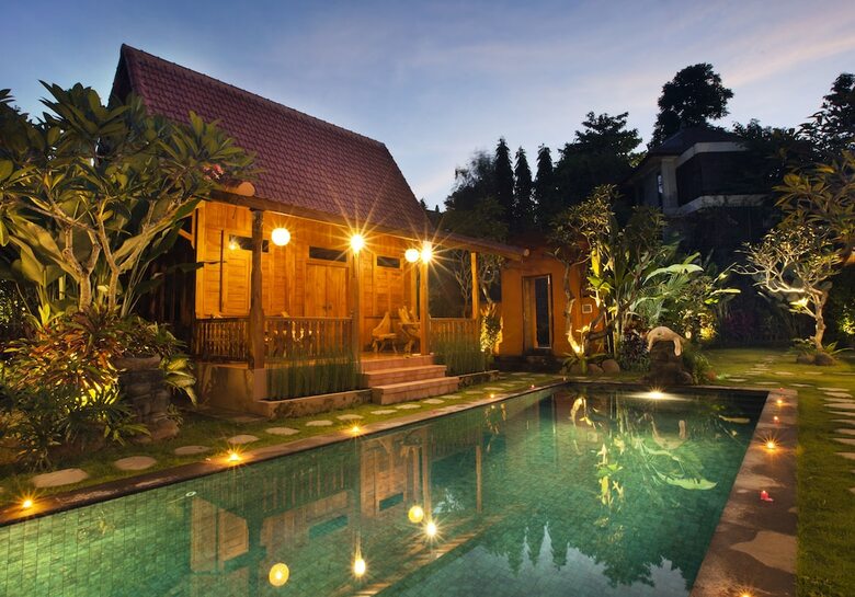 Bed & Breakfast Batu Alam Villa