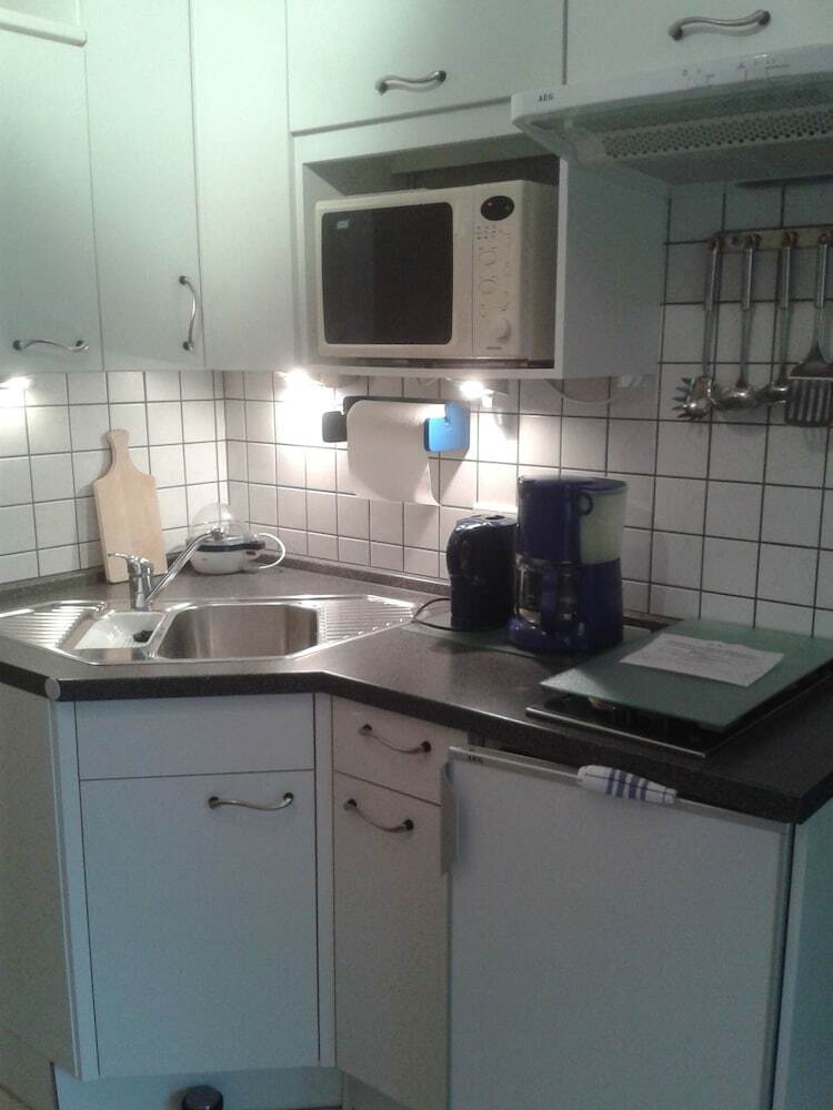 Aparthotel Pension Und Ferienwohnungen Schweinsberg