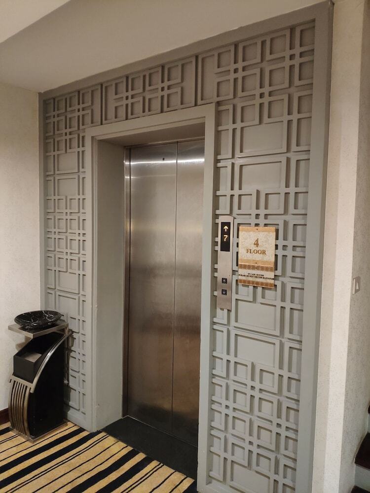 Grand Minerva Hotel