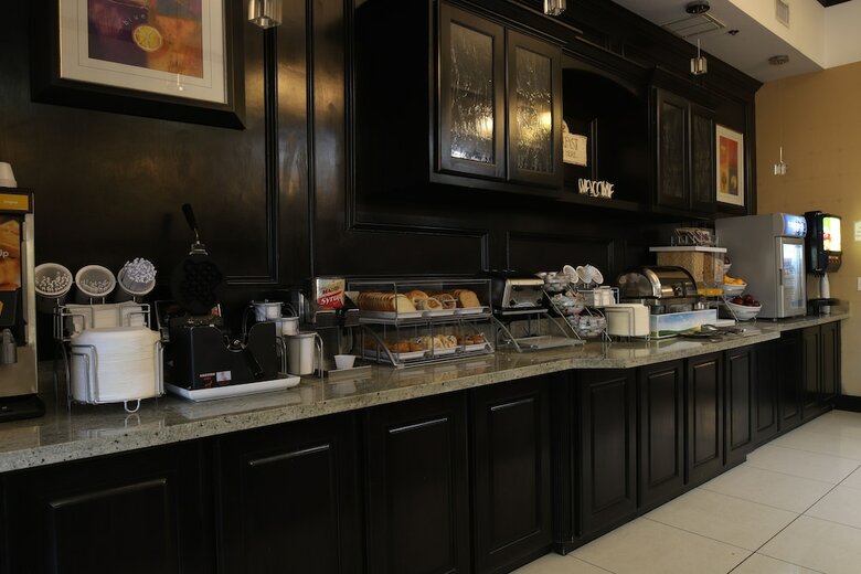 Hotel Greentree Inn & Suites Longview South I-20
