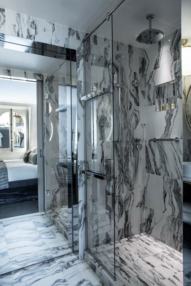 Hotel La Clef Champs-�lys�es Paris By The Crest Collection