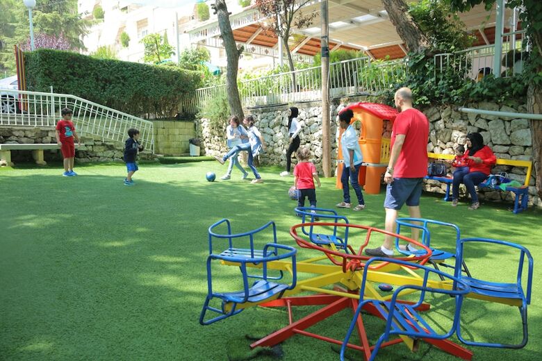 Merry Land Hotel
