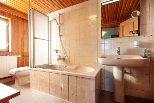 Hostal Haus Am Berg - Pension Direkt Am Skihang