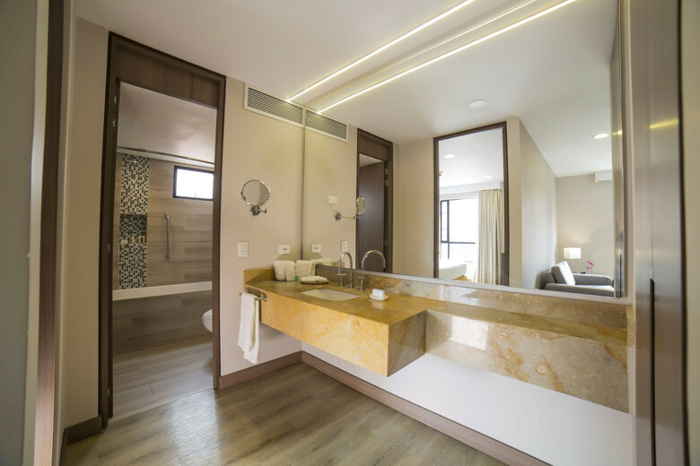 Hotel Embassy Suites By Hilton Bogota - Rosales