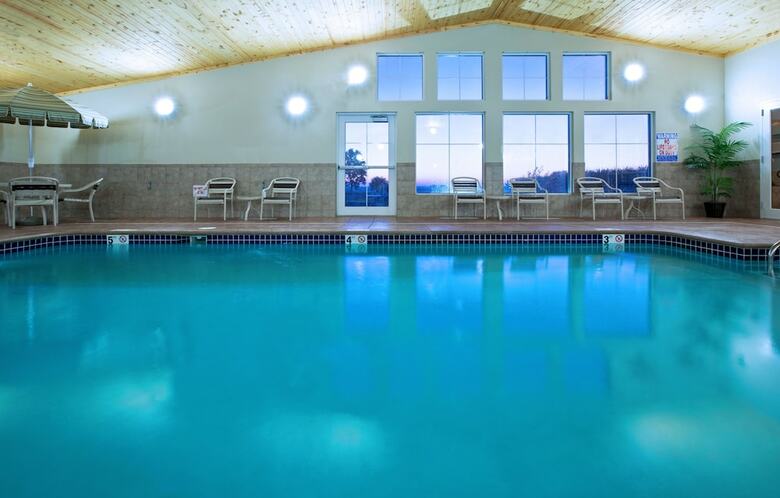 Hotel Americinn By Wyndham Anamosa