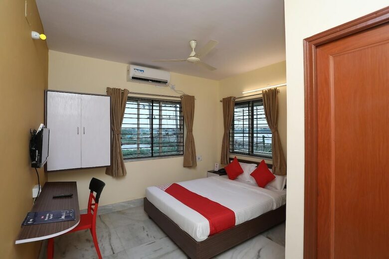 Hotel Oyo 14633 Lakeview Guest House